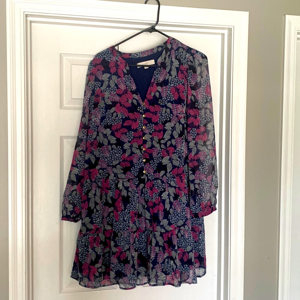 Floral print, size medium dress. Never worn